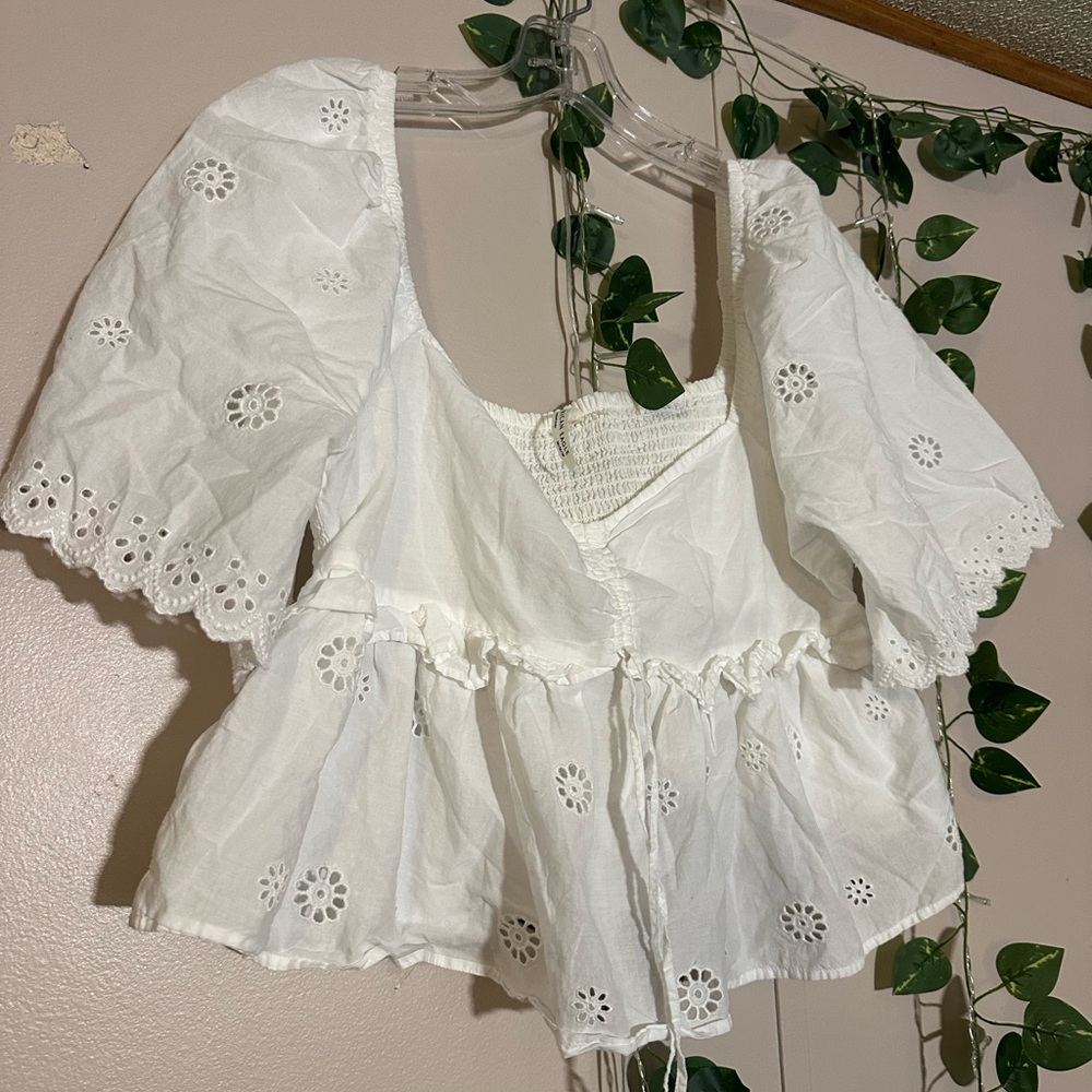 American Eagle White Eyelet Women Top